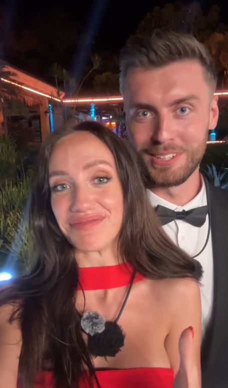 "Hotel Paradise" - Agata i Kuba