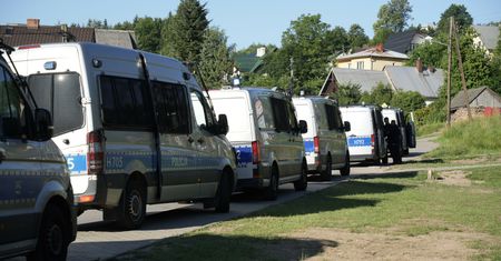 Zbrodnia w Starej Wsi. Mówią, ile Duda wytrzyma w lesie