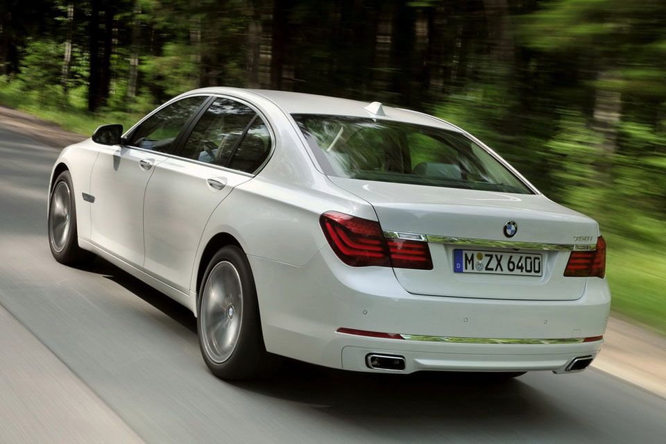 BMW serii 7 na rok 2013 - megagaleria niemieckiego okrętu flagowego 20