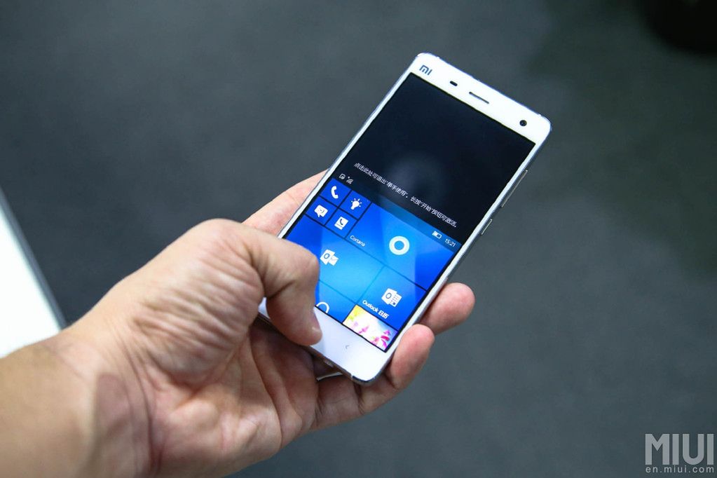 Xiaomi Mi 4 z Windowsem 10 jest już oficjalnie dostępny i to świetna wiadomość dla Microsoftu