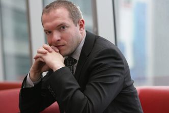 Dyrektor Hays: Co w Indiach zajmuje 4 dni, Polak zrobi w 10 minut