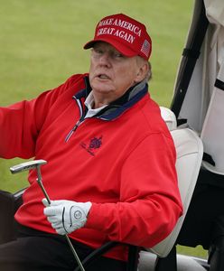 Putin nazwał ich "wrogim mocarstwem". Trump zagrał z przywódcą w golfa