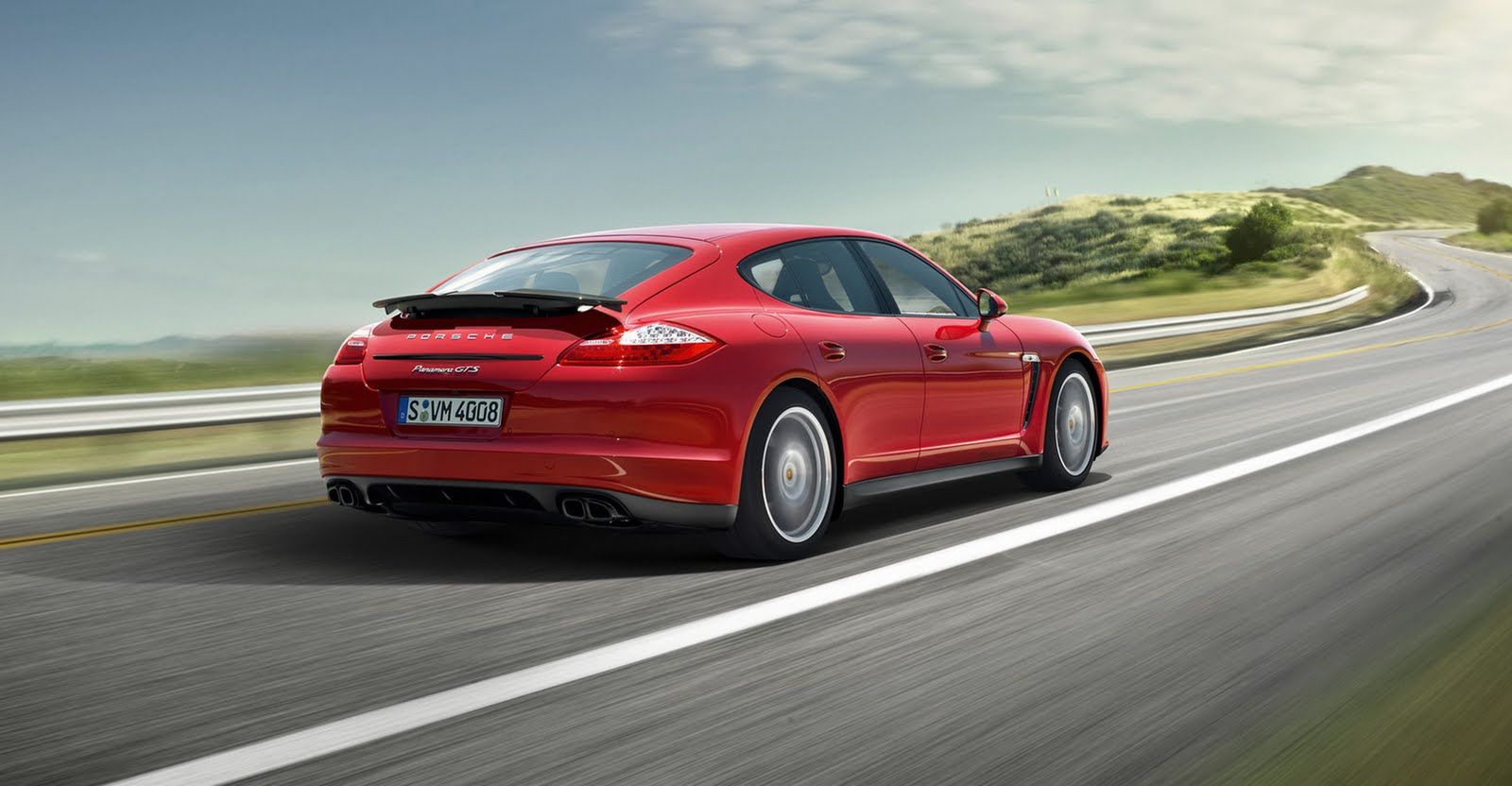 Porsche-Panamera-GTS