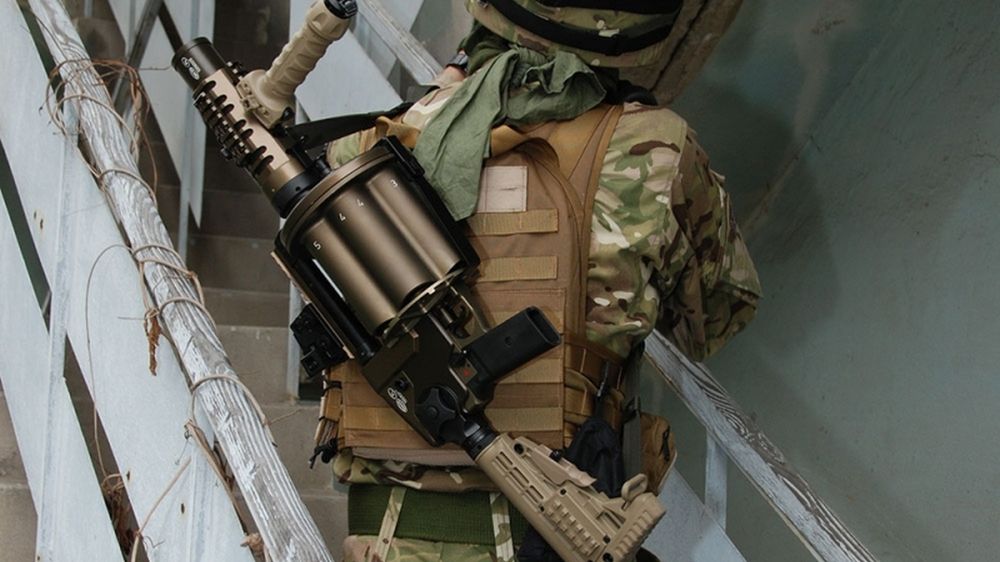 Poza bezpośrednią walką, granatniki ręczne przeznaczone są również do obezwładniania.