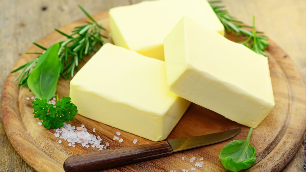 Margaryna przemysłowa nie zawierająca mleka i pochodnych, z olejem z nasion bawełny i olejem sojowym (częściowo utwardzonym)