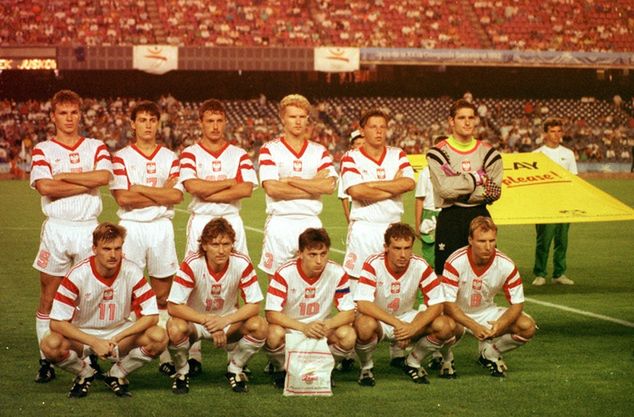 Srebrna drużyna z Barcelony. Aleksander Kłak pierwszy z prawej w górnym rzędzie. Fot - newspix