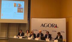 Agora ma przejąć Eurozet najwcześniej za pół roku