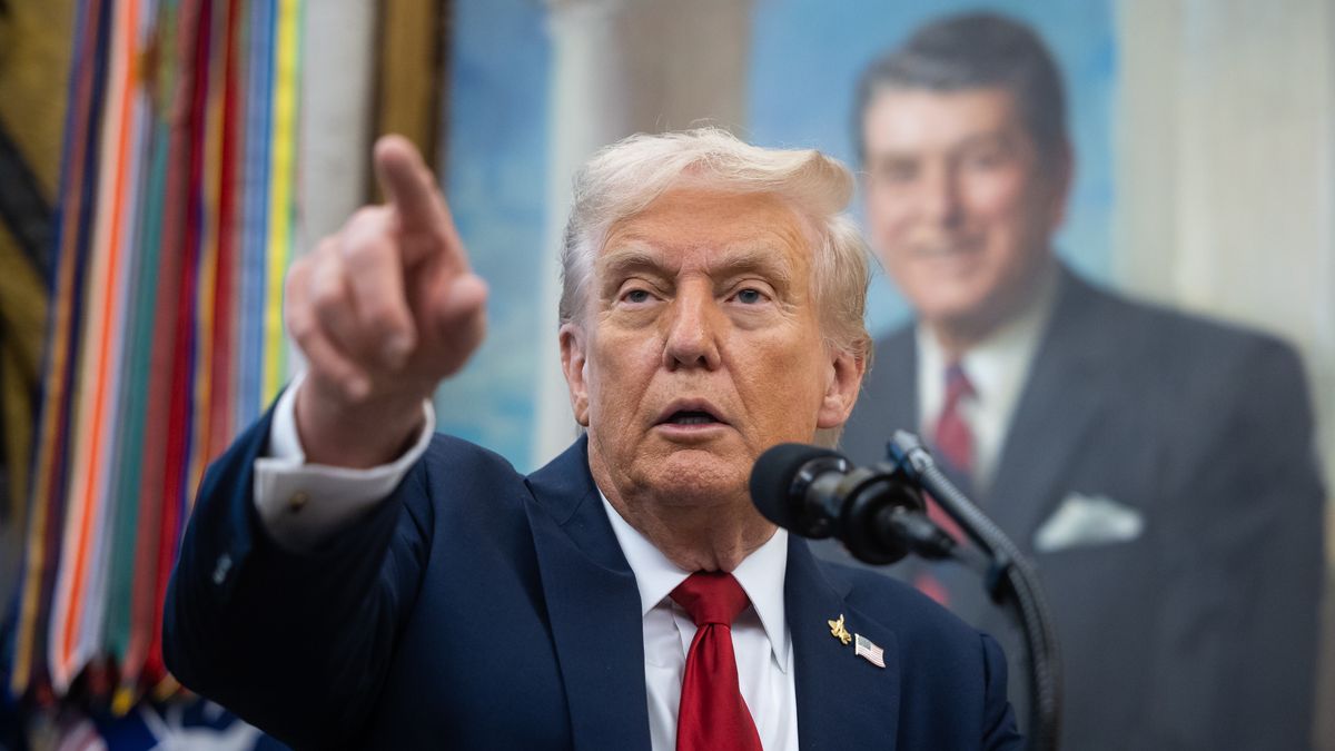 Trump ostrzega przed shutdownem. Winą obarcza Demokratów