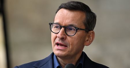 Morawiecki nie odpuszcza. "Nie odpowiem atakiem"