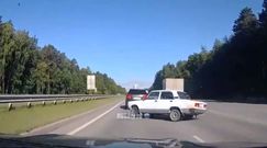 Tiumeń. Wypadek łady na autostradzie. Nagranie świadka