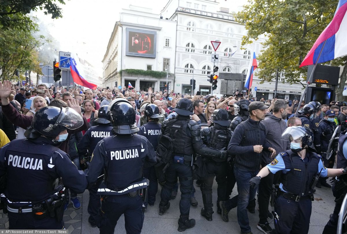 Słowenia. Strajk w Lublanie przeciwko restrykcjom COVID-19 