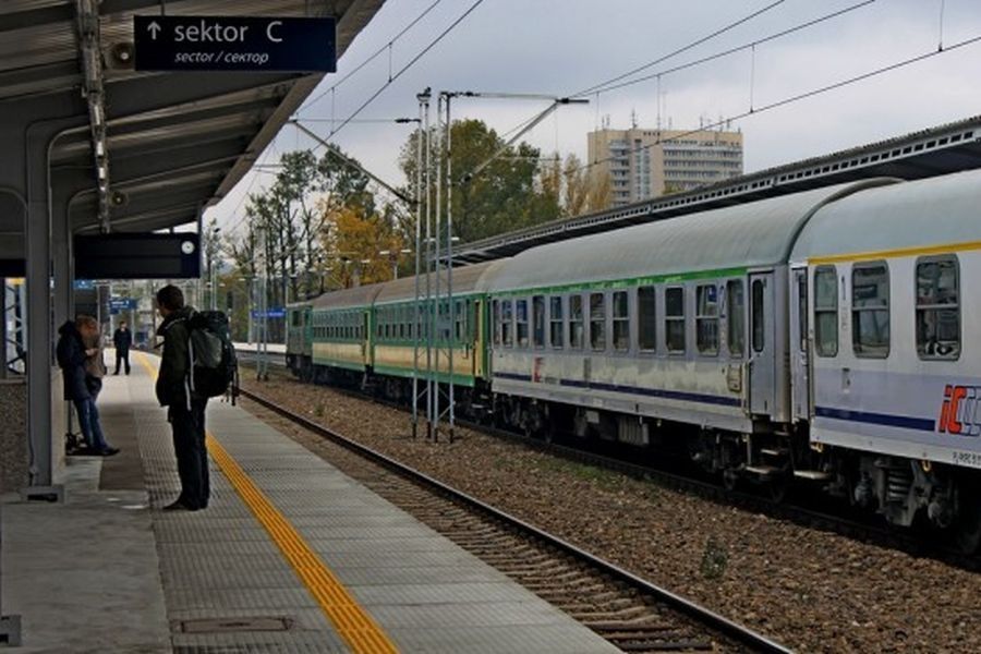 Pedofil zaatakował w pociągu relacji Warszawa-Białystok