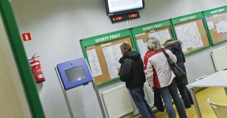 Konfederacja Lewiatan prognozuje wzrost bezrobocia. Choć rynek pracy zaskakuje