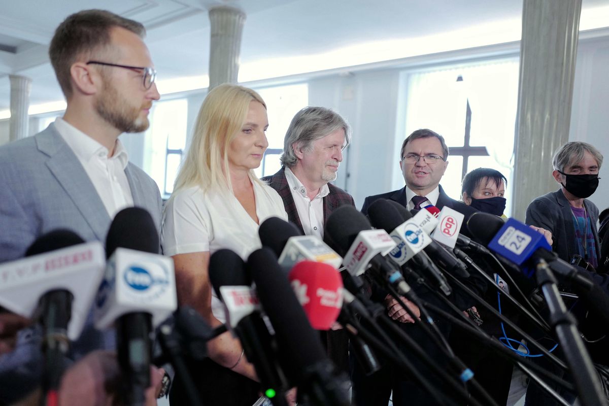 Nowa partia w Sejmie? Były polityk wraca do gry 