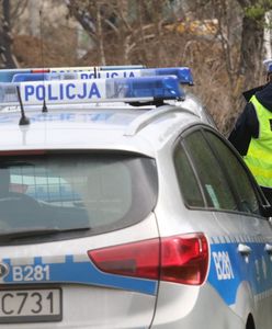 Tragiczny wypadek w Łodzi. 45-latek uderzył autem w latarnię