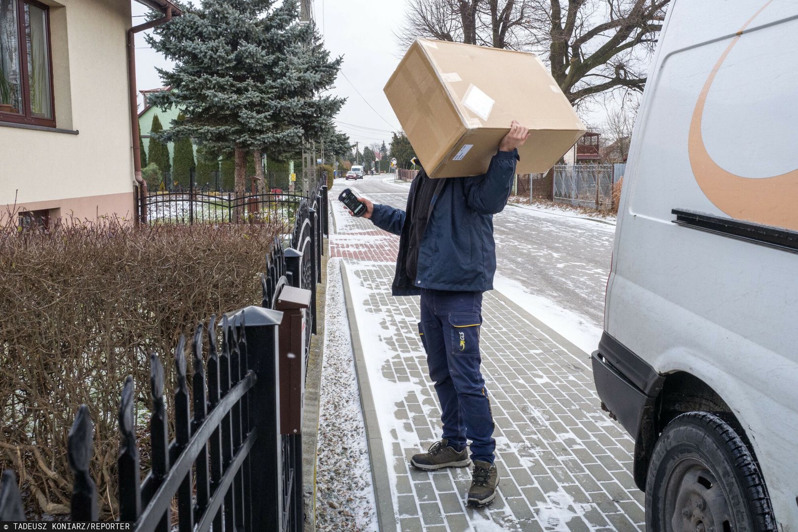 Kulisy pracy kurierów. "Uwielbiałem jedno zdanie od klienta"