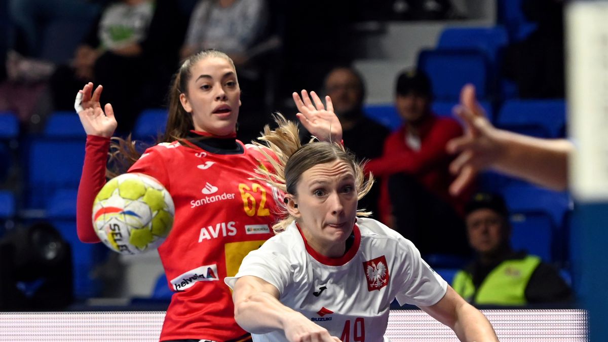 PAP / Marcin Bielecki / Karolina Kochaniak-Sala w akcji