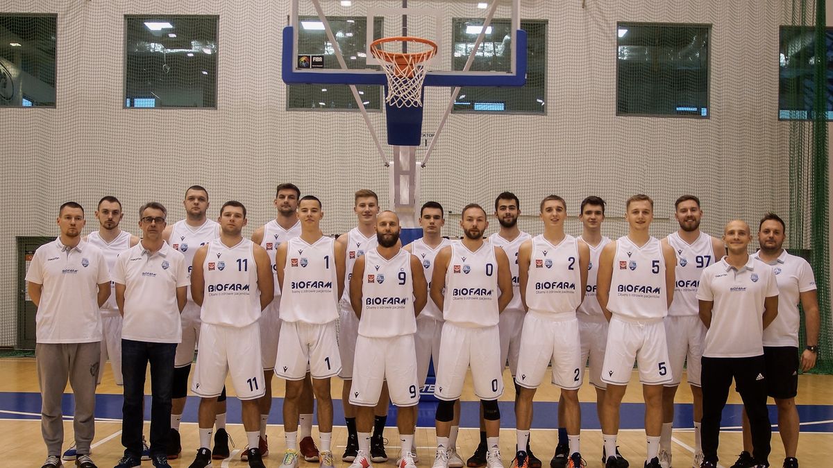 Zdjęcie okładkowe artykułu: Materiały prasowe /  / Na zdjęciu: zawodnicy Biofarm Basket Poznań
