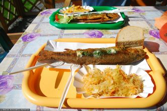 2 zł za kg. Tyle dostaje rybak. Cena w smażalni grubo powyżej 100 zł