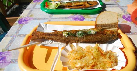 2 zł za kg. Tyle dostaje rybak. Cena w smażalni grubo powyżej 100 zł