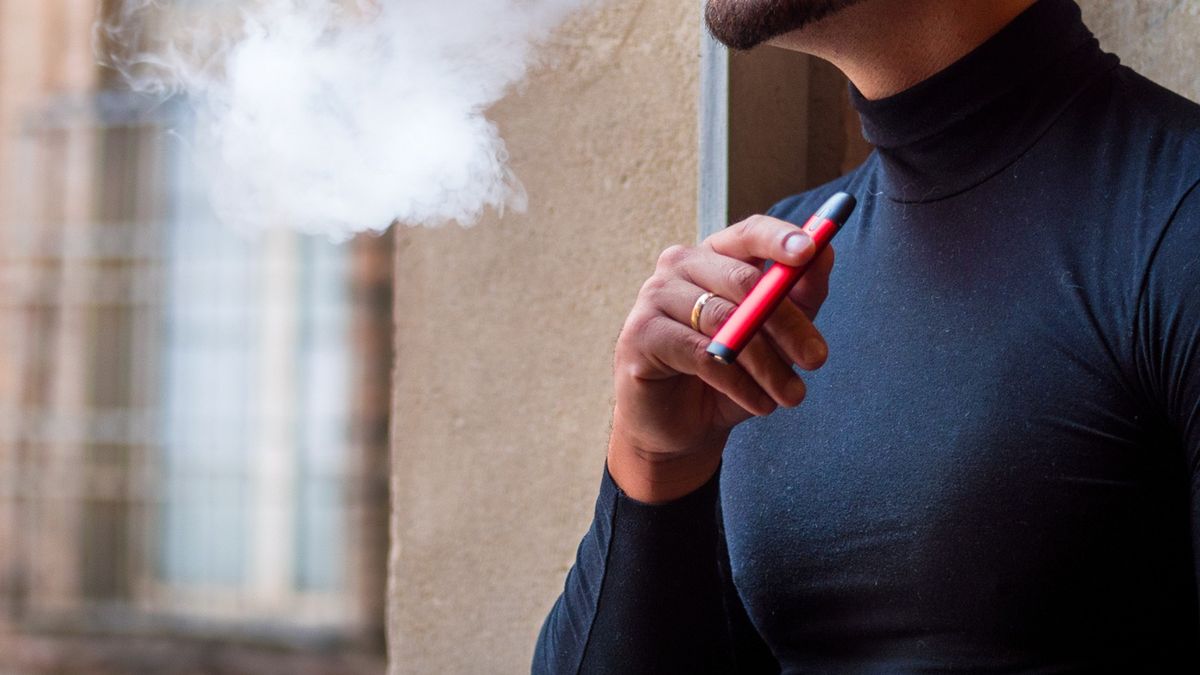 Nowy pomysł dot. zakazu palenia trafił do MZ