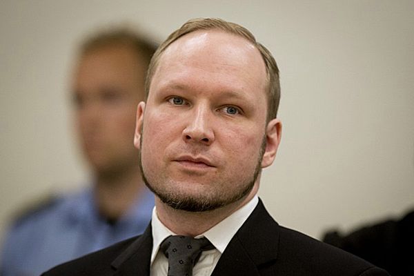 Anders Breivik pozywa Norwegię za "tortury"