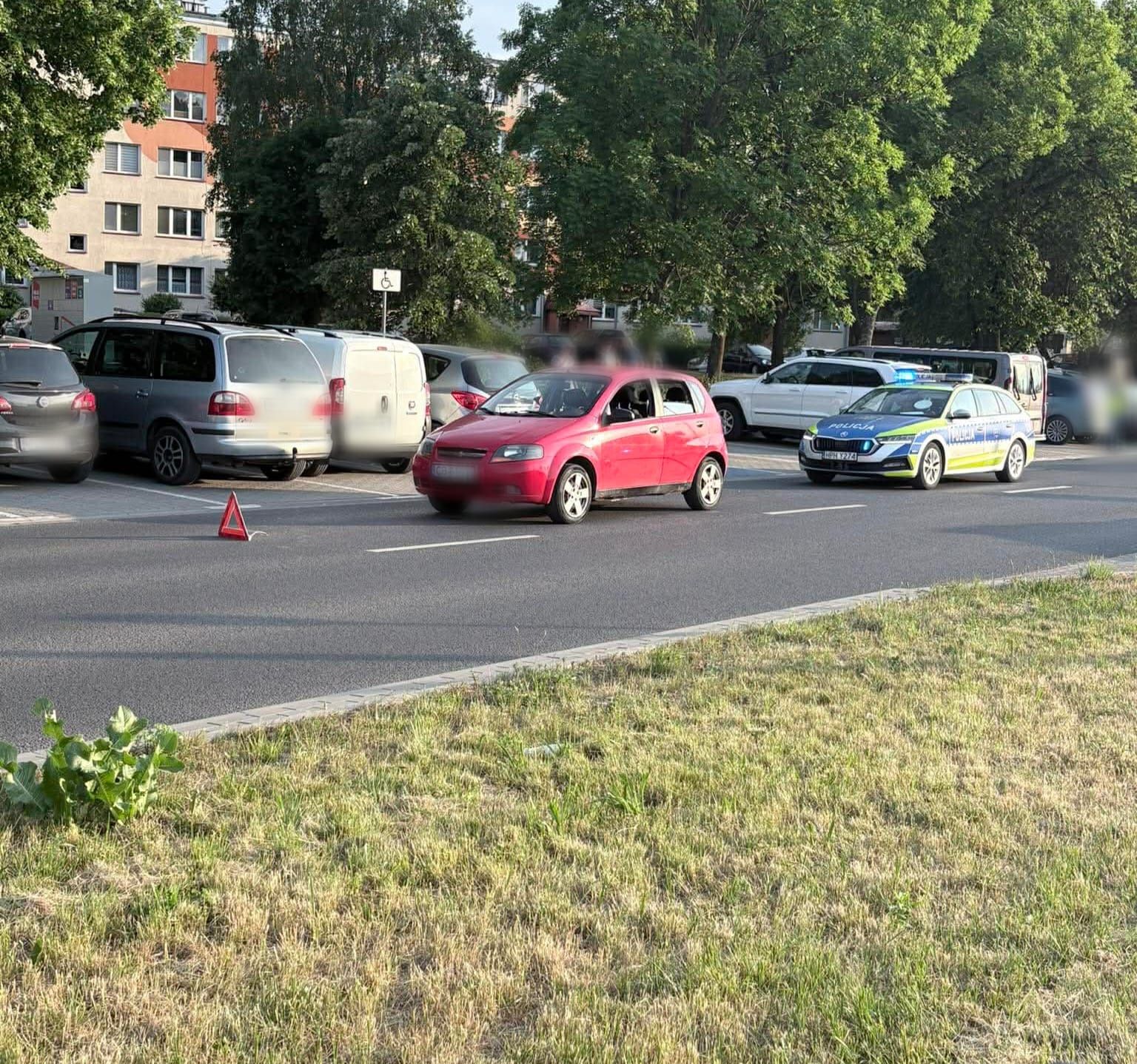 Wtargnięcie nastolatka na jezdnię