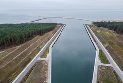 Statek utknął na Mierzei Wiślanej. Armator jest oburzony