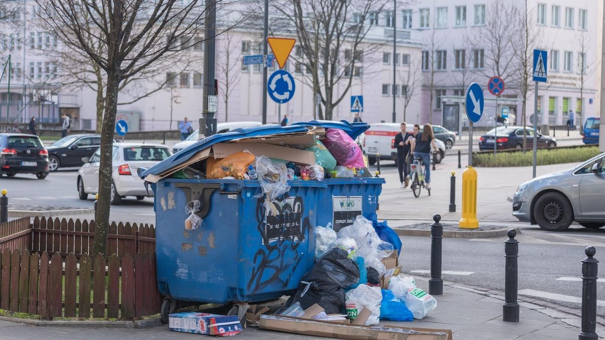 Większość firm z branży "śmieciowej" żle soobie radzi. Czy pożary wysypisk to sposóba na pozbycie się kłopotu?