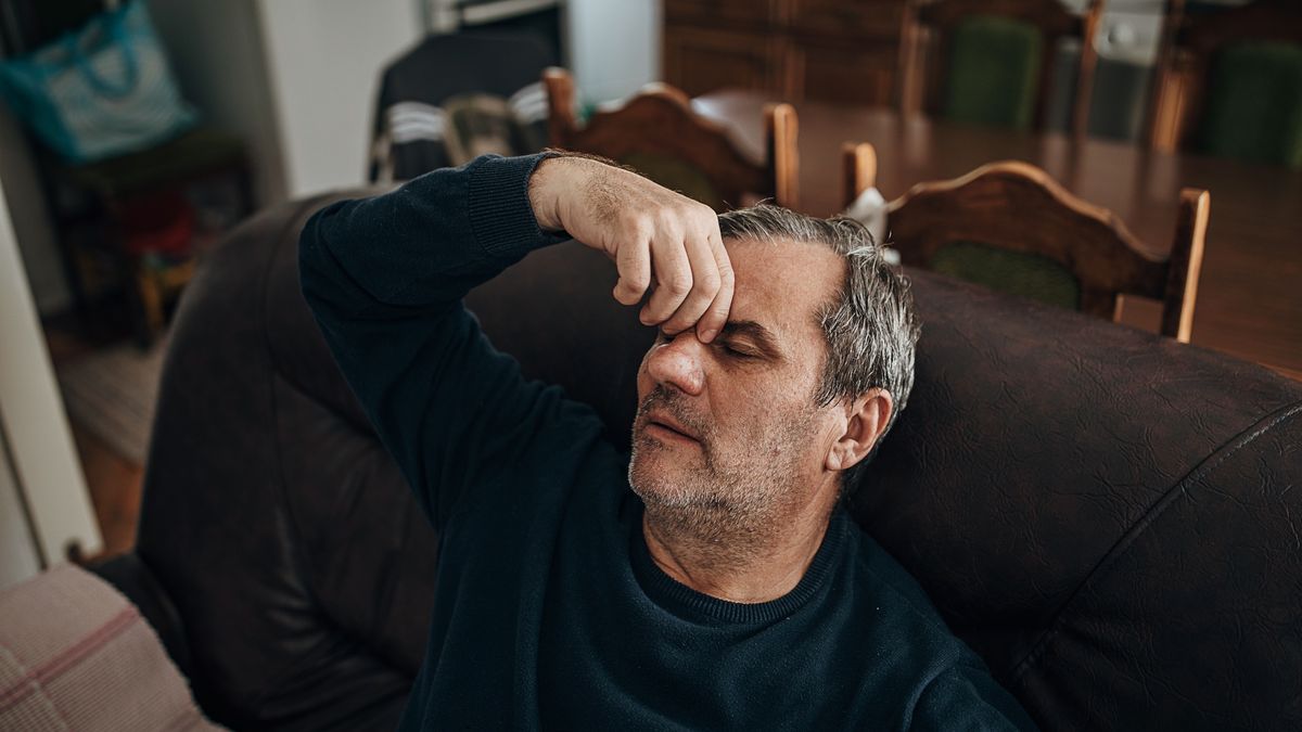 A depressed man because of lonelinessA depressed man because of lonelinessNes