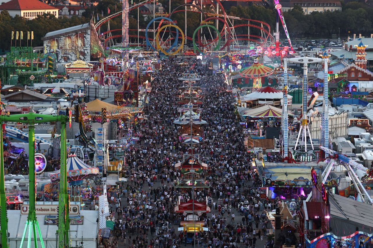 Wypadek na Oktoberfeście. Przerażające zderzenie na rollercoasterze