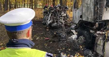 Tragiczny finał policyjnego pościgu pod Poznaniem. Nie żyją trzy osoby