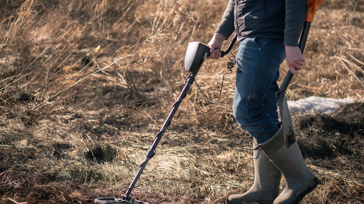 Niezwykłe odkrycie podczas spaceru z wykrywaczem metali 