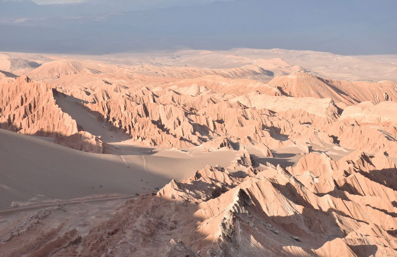 Na pustyni Atakama w Chile można znaleźć kawałki tajemniczego szkła 