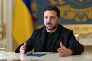 Ograniczenia Starlink trwają. Zełenski uderza w USA