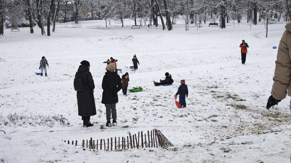 Kościelec SKI Arena ruszyła pełną parą! Pierwszy śnieg w Chrzanowie