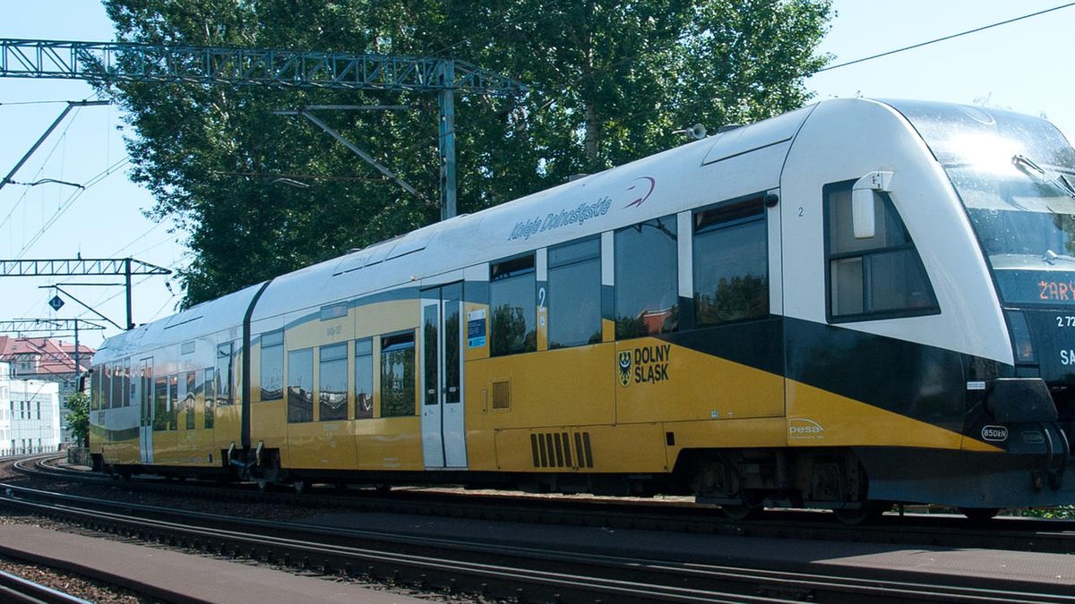 Kierowcy mogą za darmo przesiąść się z samochodów do pociągów.