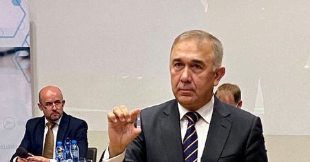 Biomed ze stratą na ponad milion złotych. Milczy na temat polskiego leku na COVID