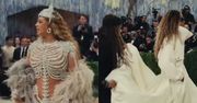 Odczytano z ruchu warg, co Beyoncé powiedziała do asystenta na Met Gali. Wyszło niezręcznie?