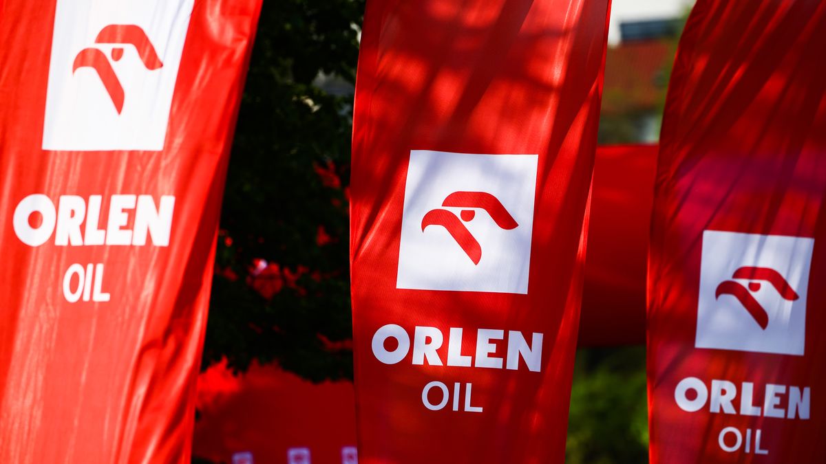 Economy And Business In Poland
Orlen Oil company logo is pictured in Wieliczka, Poland on April 12, 2024. (Photo by Beata Zawrzel/NurPhoto via Getty Images)
NurPhoto
motor, brand, company, vehicle, name, polish, petrol, orlen oil, company logo, wieliczka, april 12, beata zawrzel, nurphoto, brand identity, energy sector, polish company, corporate image, fuel, petrochemicals, visual branding, logo design, corporate branding, emblem, trademark, visual identity, energy provider, orlen, oil and gas
