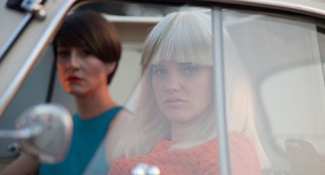 Joanna Kulig i Maja Ostaszewska w filmie "Ja teraz kłamię"