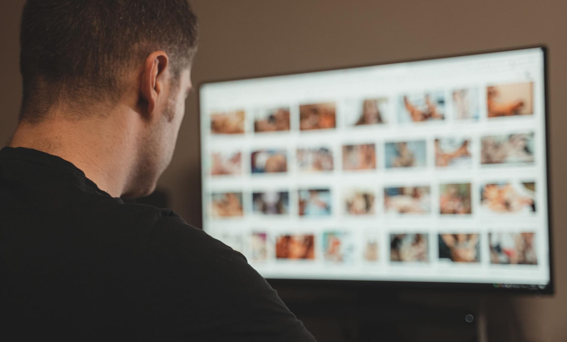 Uzależnienie od pornografii można leczyć