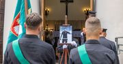 Wieliczka: Pogrzeb Mateusza Pawłowicza. Znanego w regionie piłkarza i trenera pożegnali rodzina oraz przyjaciele z boiska