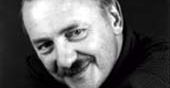 Janusz Leon Wiśniewski na toruńskim bruku