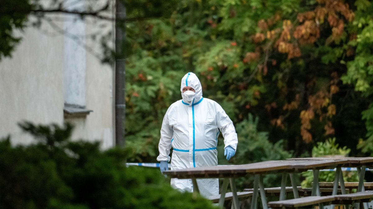 Atak no?ownika w klasztorze w Jaros?awiuFot. Maciej Napora/East News, 24.09.2026. Atak nozownika na terenie Klasztoru Siostr Benedyktynek w Jaroslawiu. Napastnik zaatakowal w czasie mszy w tamtejszym kosciele. Jedna osoba nie zyje, cztery inne trafily do szpitali. Policja zatrzymala 31-letniego obywatela Ukrainy.Maciej Napora