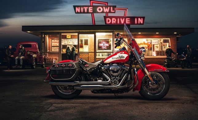 Harley-Davidson Hydra-Glide Revival pozwala przenieść się w czasie