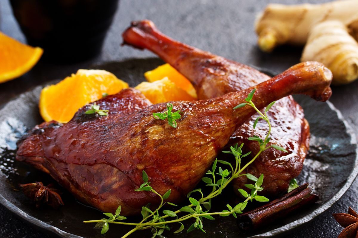 Jak przyprawić gęś? To kluczowe składniki, aby była pyszna po upieczeniu