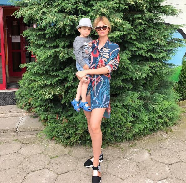 Krzysztof Rutkowski Junior chętnie pozuje z mamą (Instagram @krzysztofrutkowskijunior)