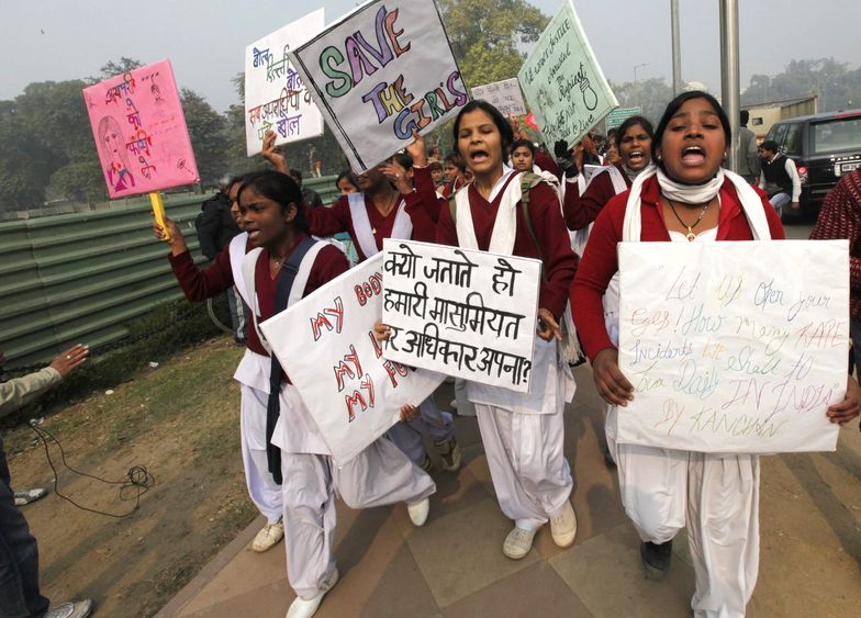 Indie: Zgwałcił siedmiolatkę. W szkole na przerwie