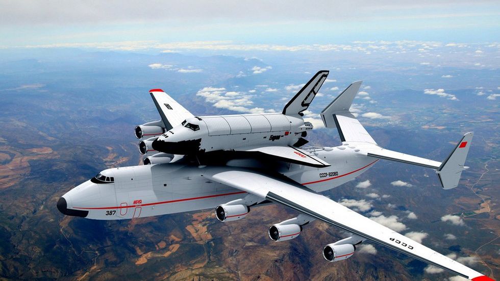 Polska fabryka satelitów rozpoczęła pracę, a angielska poczta wycenia list na Marsa 1